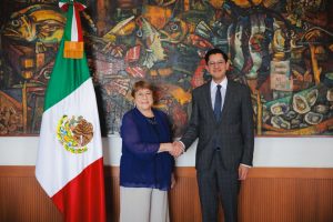 Canciller Roberto Velasco se reúne con Michelle Bachelet, candidata a la Secretaría General de la ONU