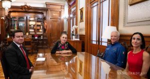 Víctor Rodríguez Padilla deja dirección de Pemex; llega Juan Carlos Carpio